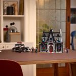 76786-LEGO-Wednesday-casa-da-morticia -2-